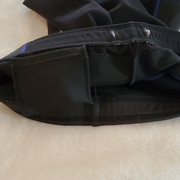 EXCELLENT CONDITION CW-X high performance compress - Picture 12 of 14